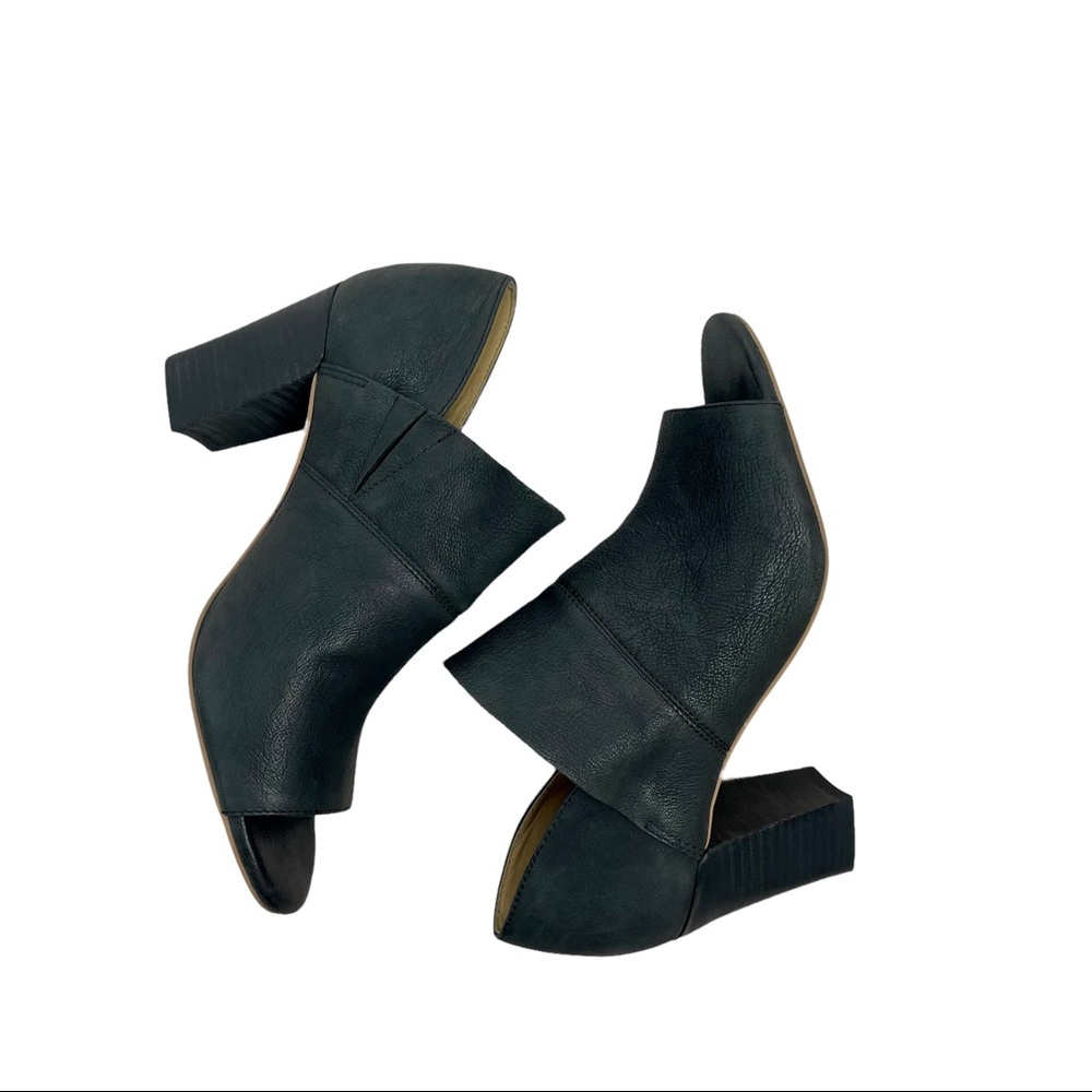 Me Too Women's Adam Tucker Black Leather McKenna Heel Sandal Bootie Size 6.5 - Picture 9 of 14